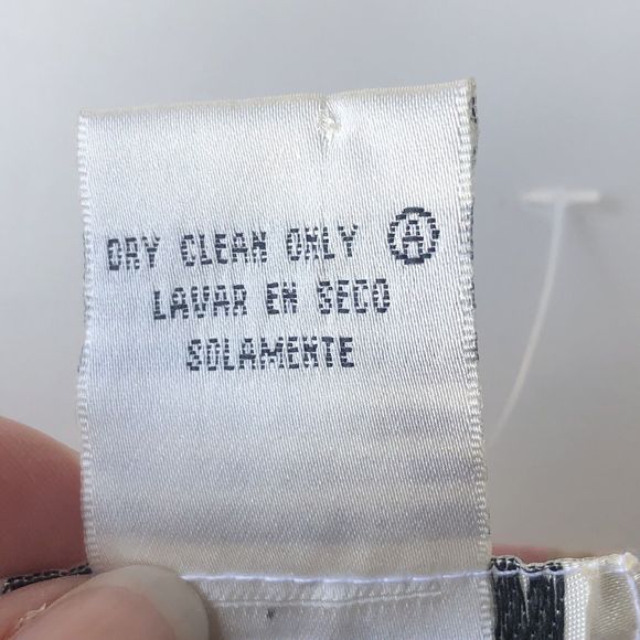 Vision Apparel Plaid Shimmer 3X Blouse - Picture 6 of 9